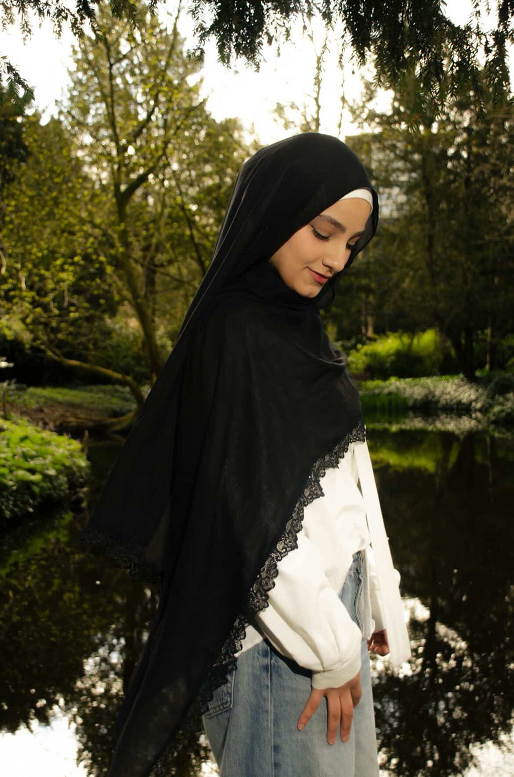 Zahra -Black Scarf