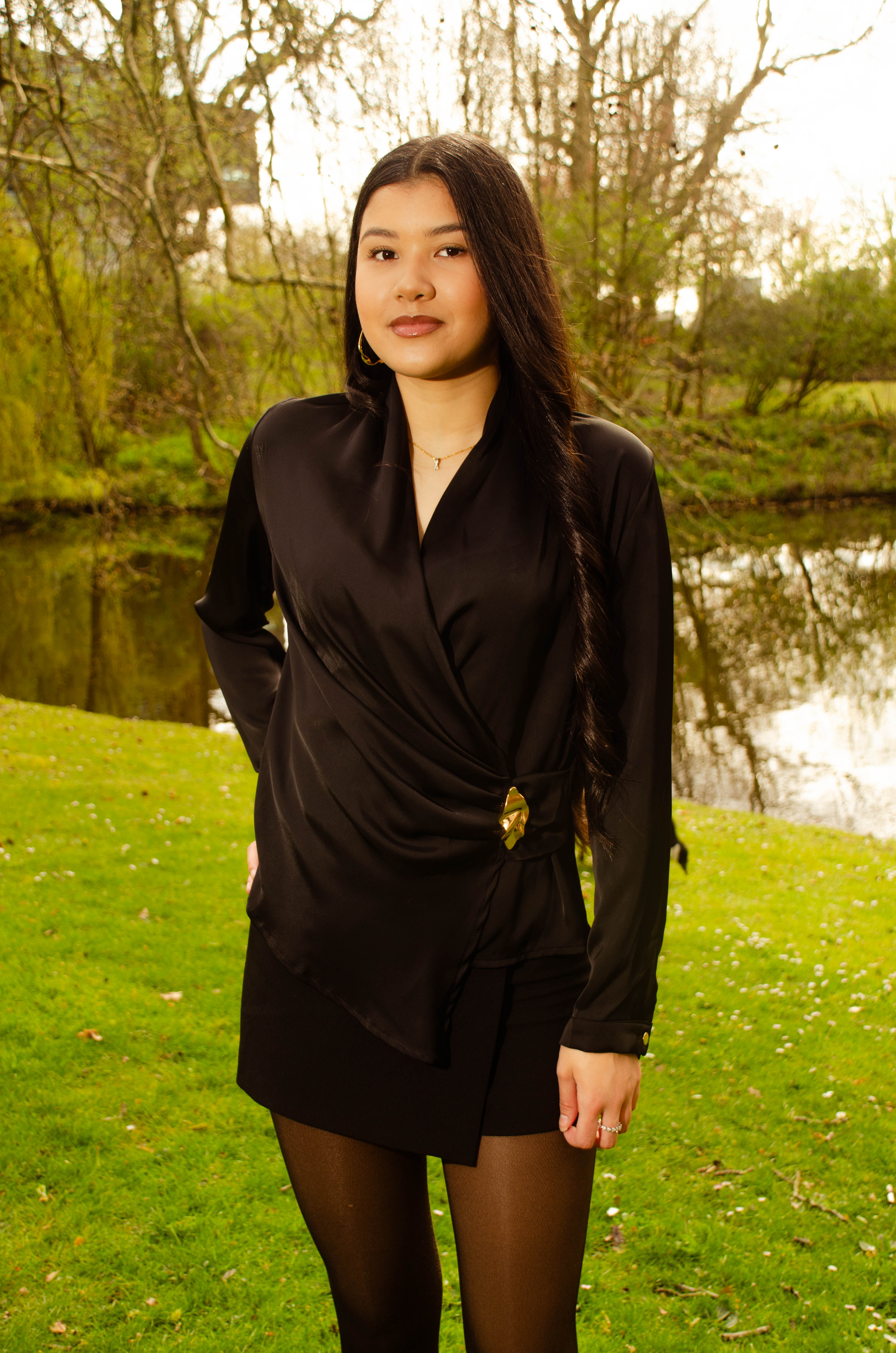 Alya - Black top